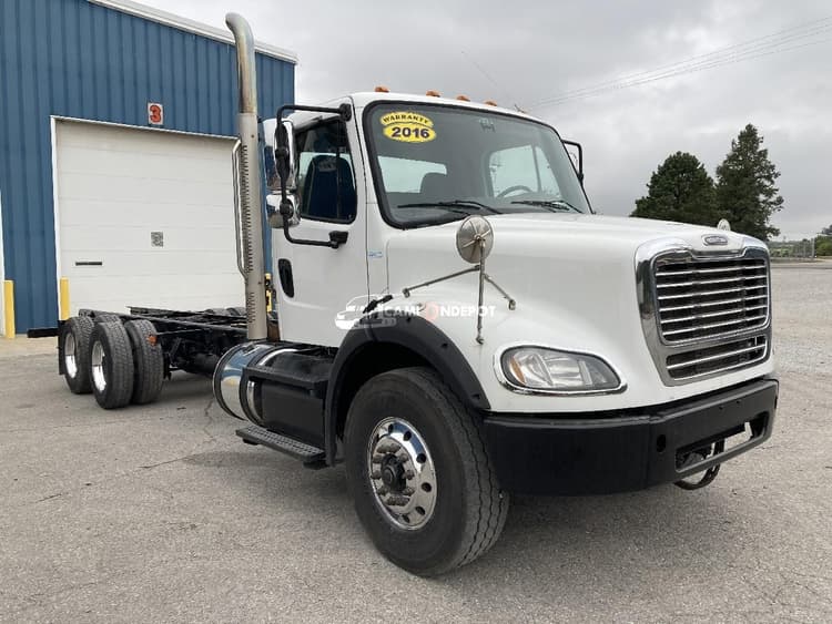 2016 FREIGHTLINER M2 112 Cab & Chassis Trucks