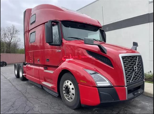 2020 VOLVO VNL 860 Sleeper Trucks