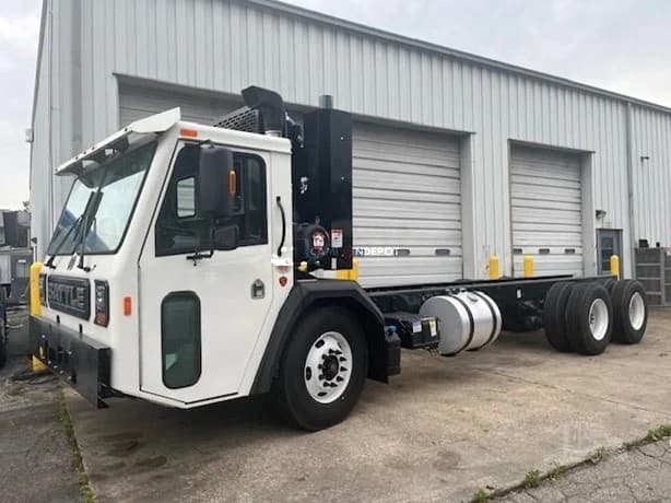 2025 BATTLE MOTORS LETII Cab & Chassis Trucks
