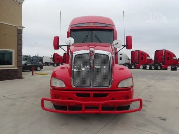 2017 KENWORTH t680 Sleeper Trucks