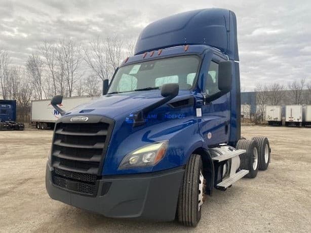 2021 FREIGHTLINER CASCADIA 116 Day Cab Trucks