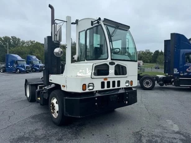 2019 AUTOCAR XSPOTTER Yard Spotter Trucks