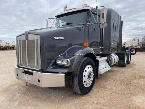 2015 KENWORTH T800 Sleeper Trucks
