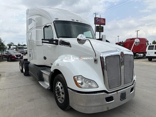 2017 KENWORTH T680 Sleeper Trucks
