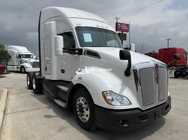 2021 KENWORTH T680 Sleeper Trucks