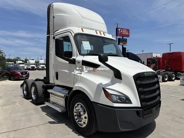 2020 FREIGHTLINER CASCADIA 116 Day Cab Trucks