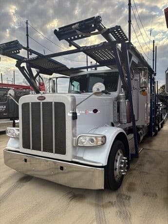 2019 Peterbilt 389 Car Hauler Trucks