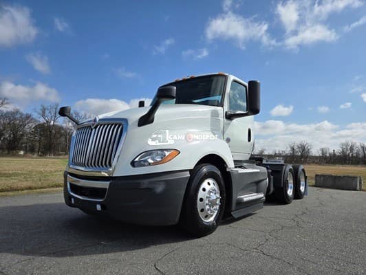 2021 International  LT625 Day Cab Trucks