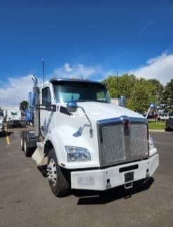 2021 Kenworth T880 Day Cab Trucks