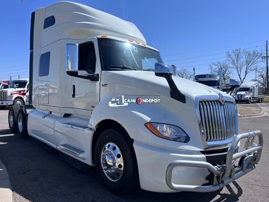 2022 International LT625 Sleeper Trucks