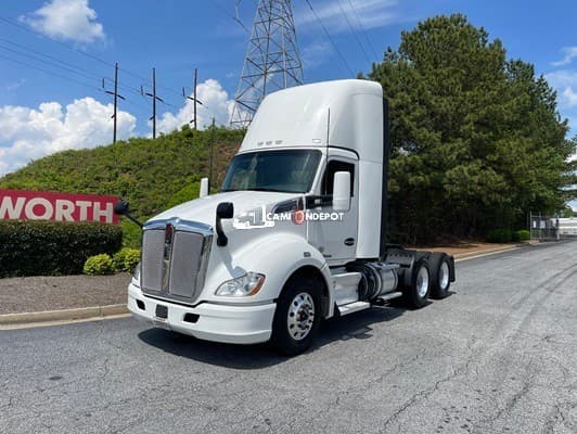 2020 Kenworth T680 Day Cab Trucks