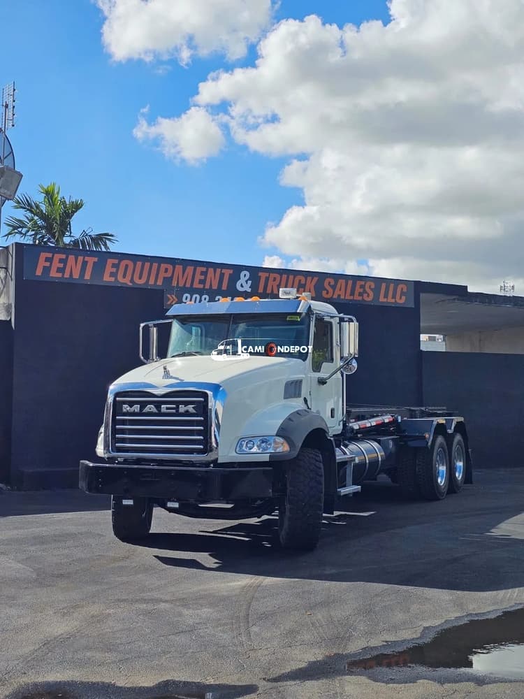 2017 Mack Roll off Day Cab Trucks