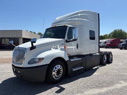 2020 International LT625 Sleeper Trucks