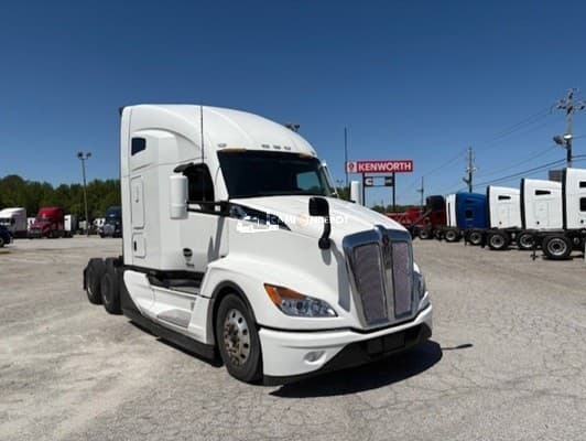 2023 Kenworth T680 Sleeper Trucks