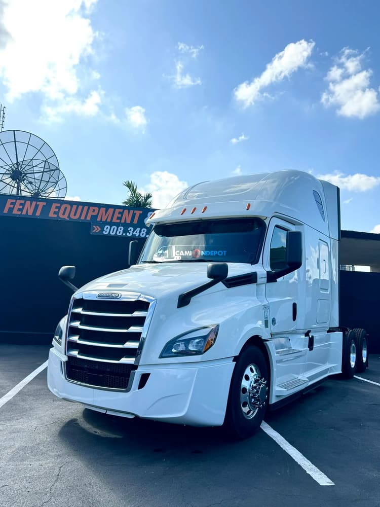 2019 Freightliner CASCADIA  Sleeper Trucks