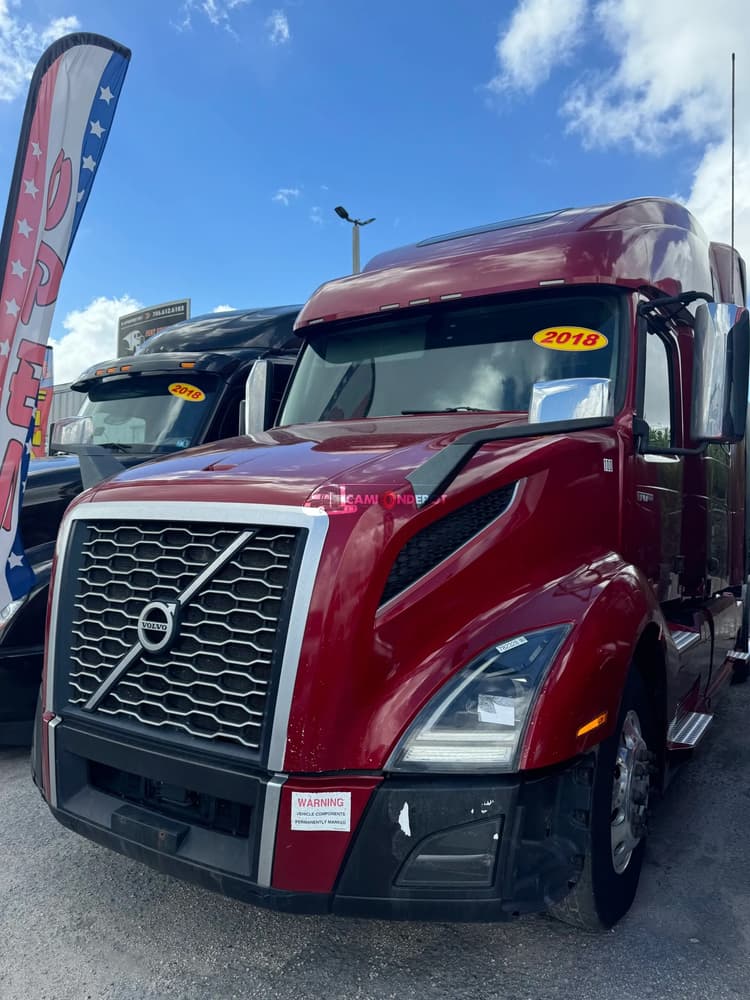 2018 Volvo 860 Sleeper Trucks