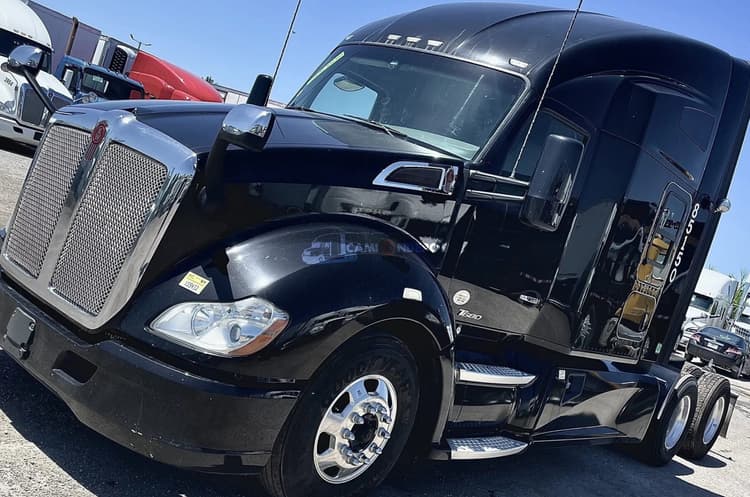 2018 Kenworth T680 Sleeper Trucks