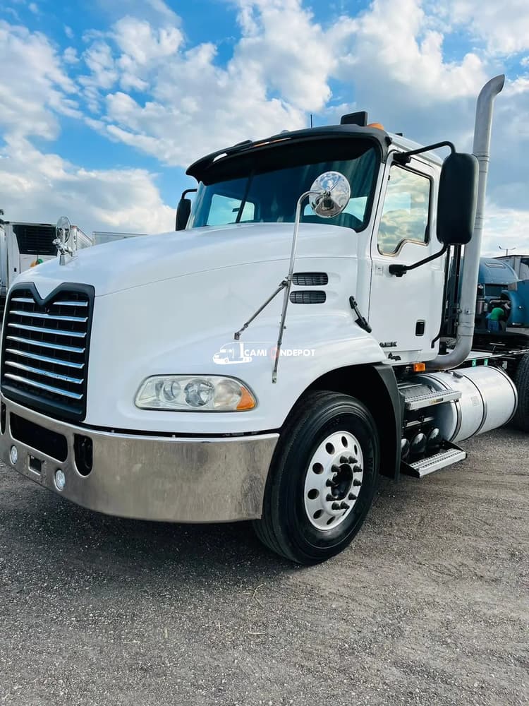 2008 Mack DAYCAB Day Cab Trucks