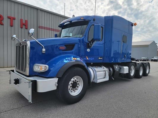 2020 Peterbilt 567 Sleeper Trucks