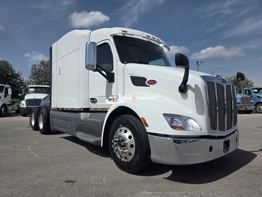 2019 Peterbilt 579 Sleeper Trucks