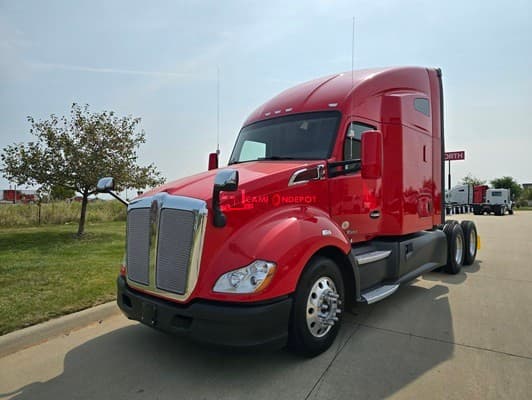 2020 Kenworth T680 Sleeper Trucks