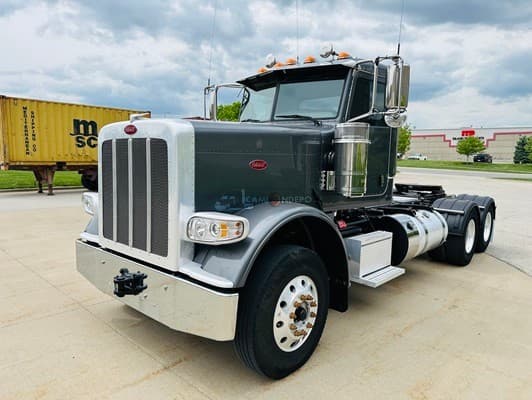 2024 Peterbilt 389 Day Cab Trucks