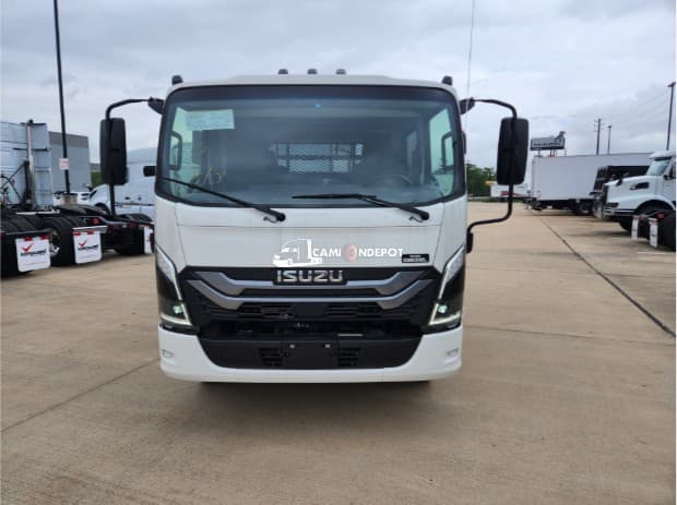 2025 Isuzu NPR XD Landscape Trucks