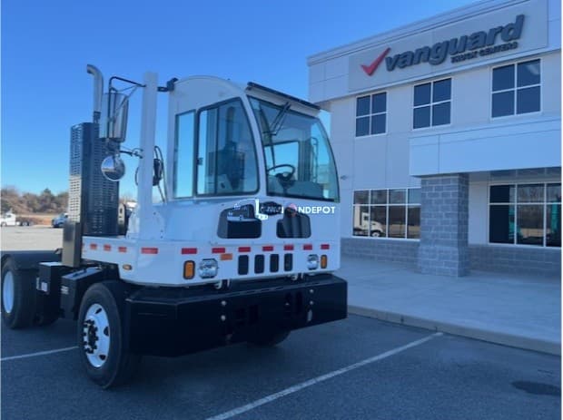2023 Autocar XSPOTTER ACTT Yard Spotter Trucks