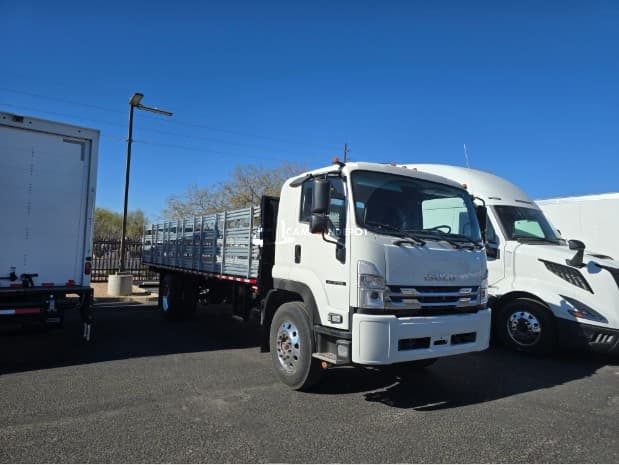 2025 Isuzu FTR Stake Trucks