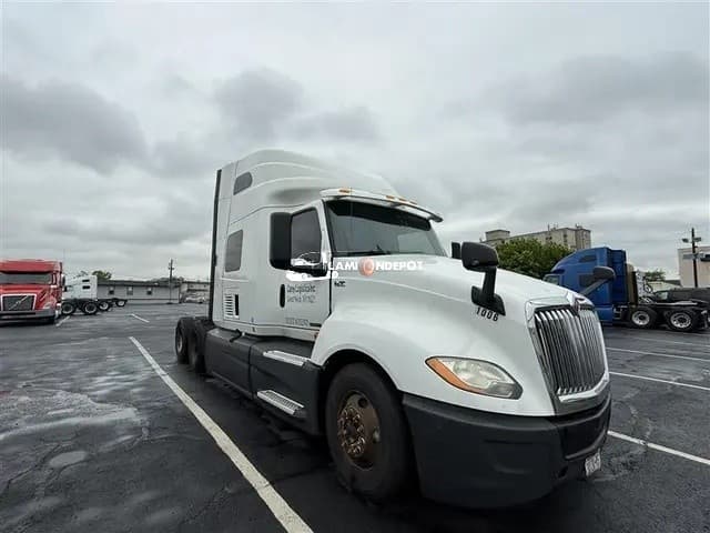 2018 International LT Sleeper Trucks