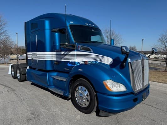 2020 Kenworth T680 Sleeper Trucks