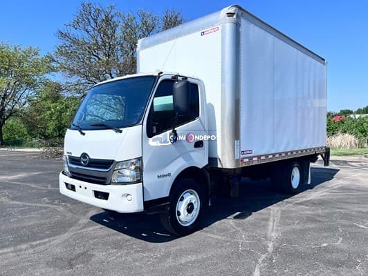 2018 Hino 195 Box Trucks