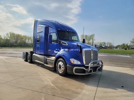 2021 Kenworth T680 Sleeper Trucks