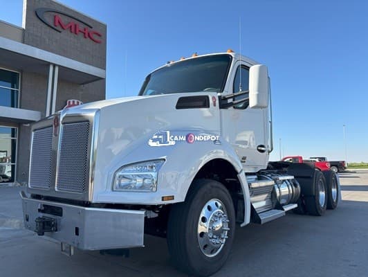 2021 Kenworth T880 Day Cab Trucks