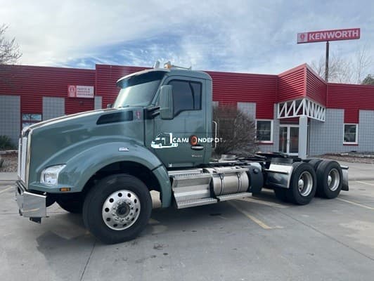 2023 Kenworth  T880 Day Cab Trucks