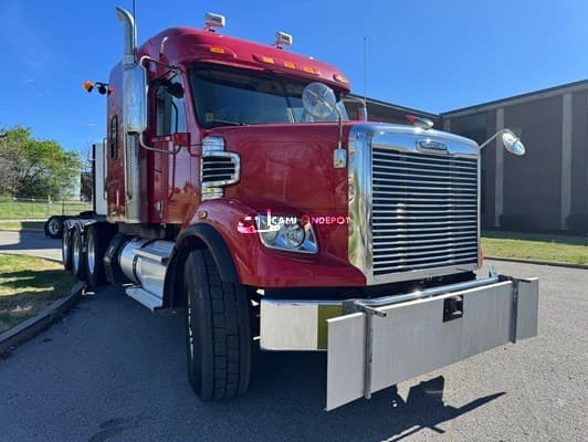 2020 Freightliner CC12264SD Sleeper Trucks
