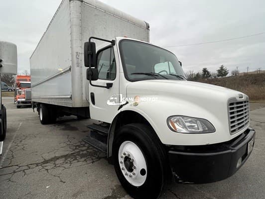 2018 Freightliner M2 106 Box Trucks