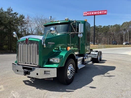2020 Kenworth T800 Sleeper Trucks