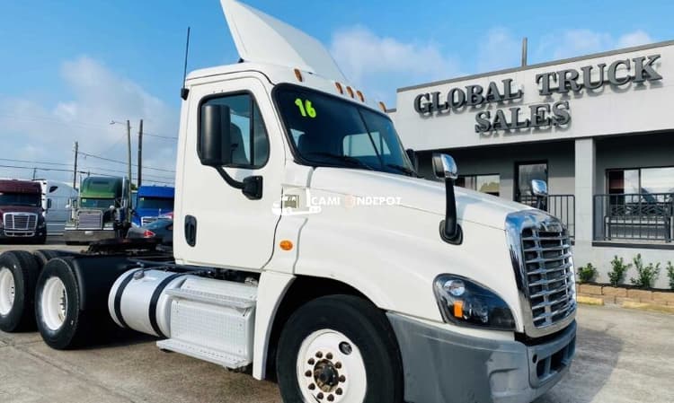 2016 Freightliner CASCADIA 125 Day Cab Trucks