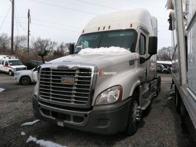 2018 Freightliner CASCADIA 125 Sleeper Trucks