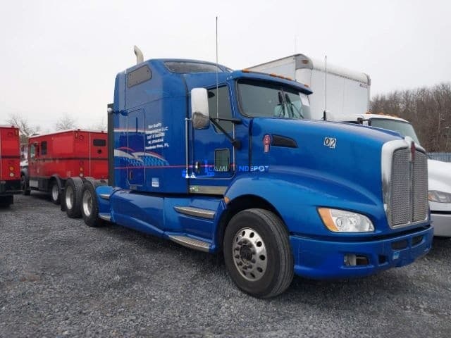 2015 Kenworth T660  Sleeper Trucks