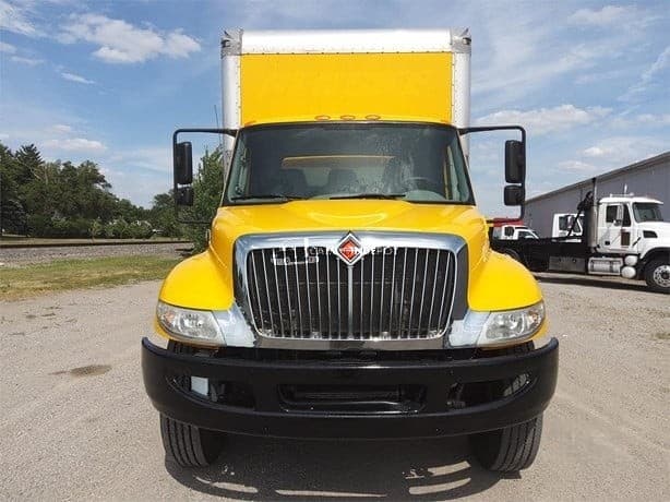 2018 International DURASTAR 4300 Box Trucks