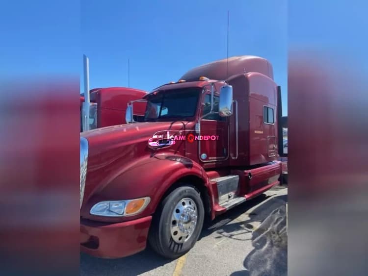 2013 Peterbilt 386 Sleeper Trucks