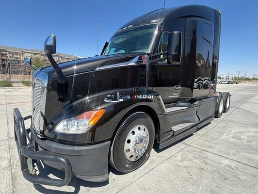 2023 Kenworth T680 Sleeper Trucks