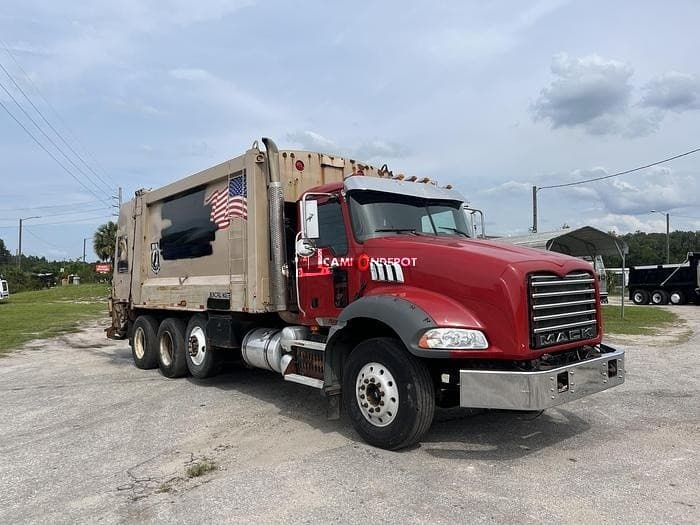 2010 Mack GU813 Garbage Trucks