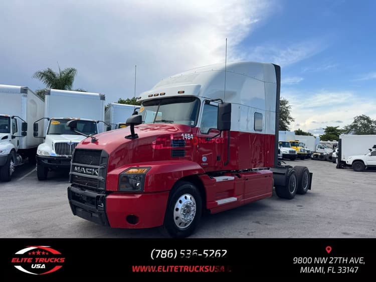 2019 Mack ANTHEM Sleeper Trucks