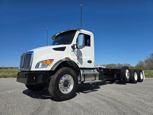 2025 Kenworth T480 Cab & Chassis Trucks
