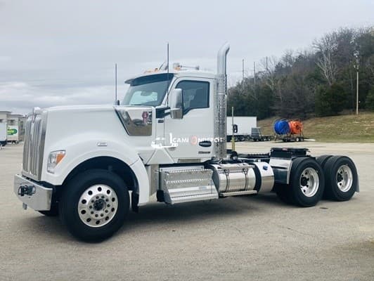 2026 Kenworth W990 Day Cab Trucks