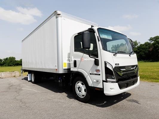 2025 Isuzu NRR Box Trucks