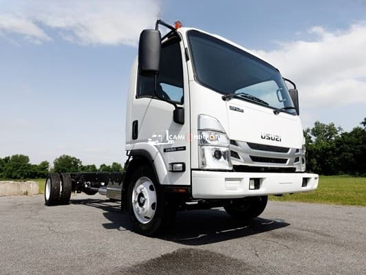 2024 Isuzu NRR Cab & Chassis Trucks